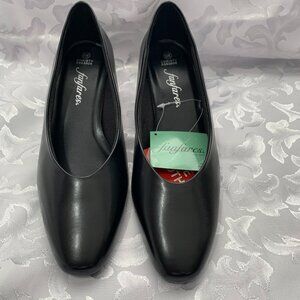Fanfares Women's Black Heels, Size 9.5W, NWT